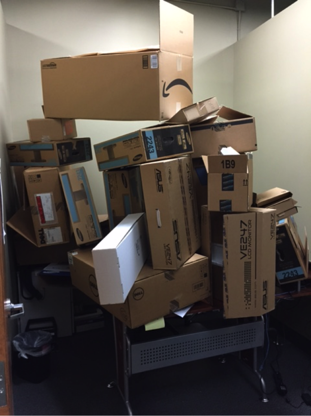 Cardboard Office Pranks : cardboard office prank